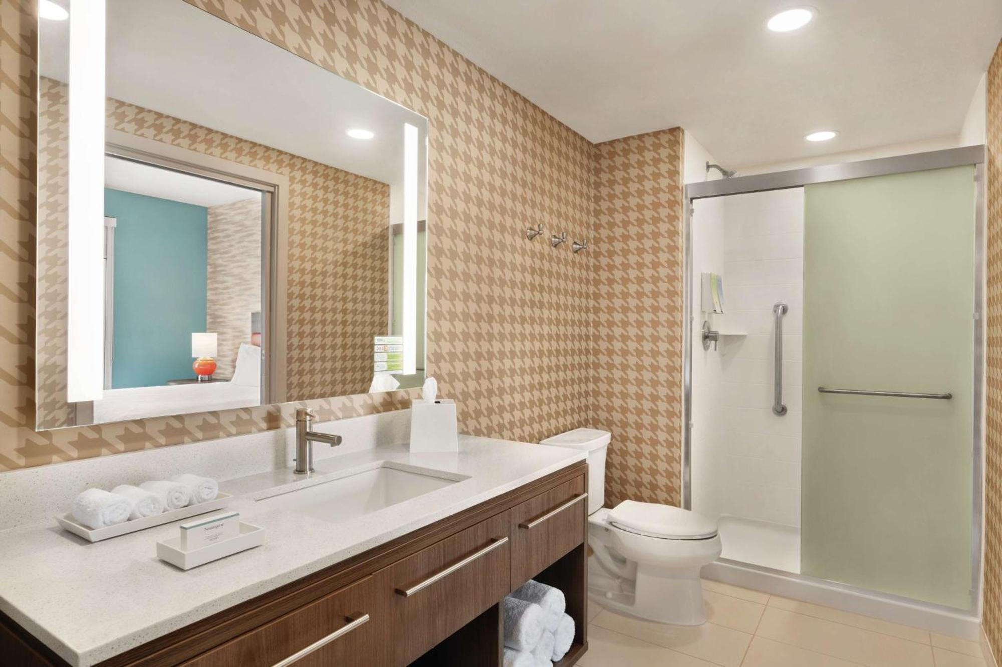 Home2 Suites By Hilton Lancaster Rohrerstown Exterior photo